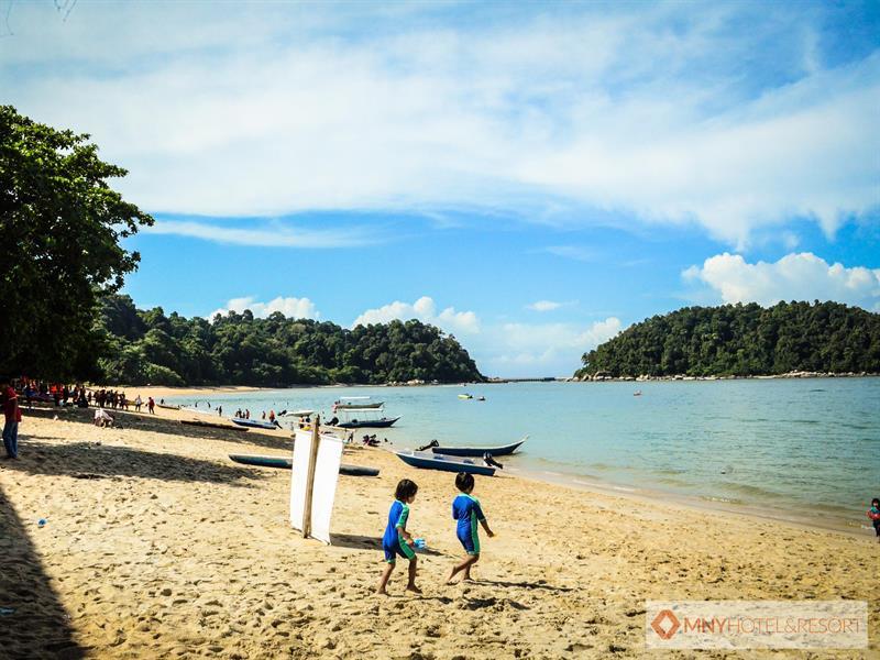 Mny Hotel & Resort Kampung Teluk Nipah Exteriör bild