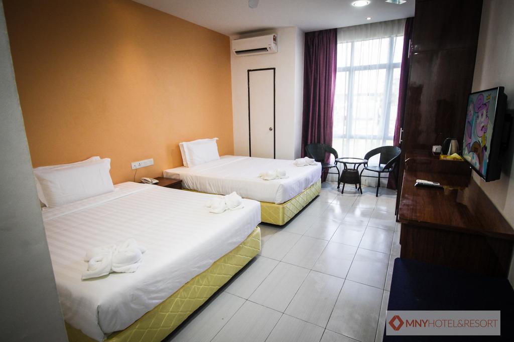 Mny Hotel & Resort Kampung Teluk Nipah Exteriör bild
