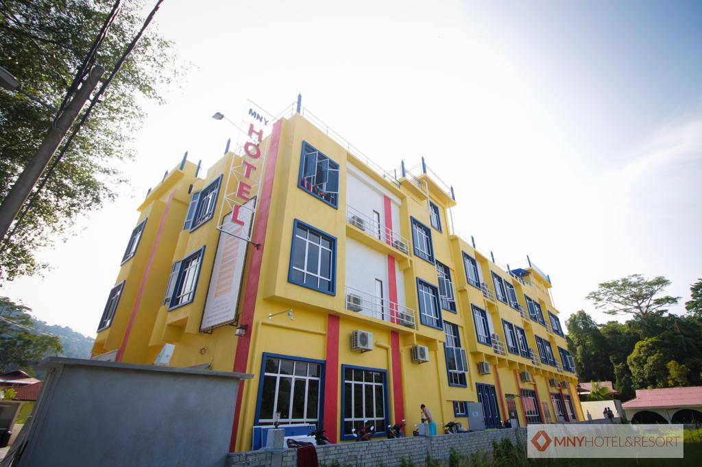 Mny Hotel & Resort Kampung Teluk Nipah Exteriör bild